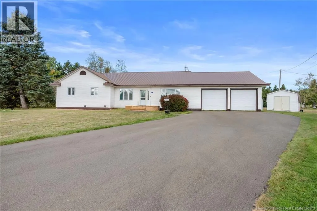 House for rent: 3 Chatellerault Avenue, Saint-Antoine, New Brunswick E4V 1C8