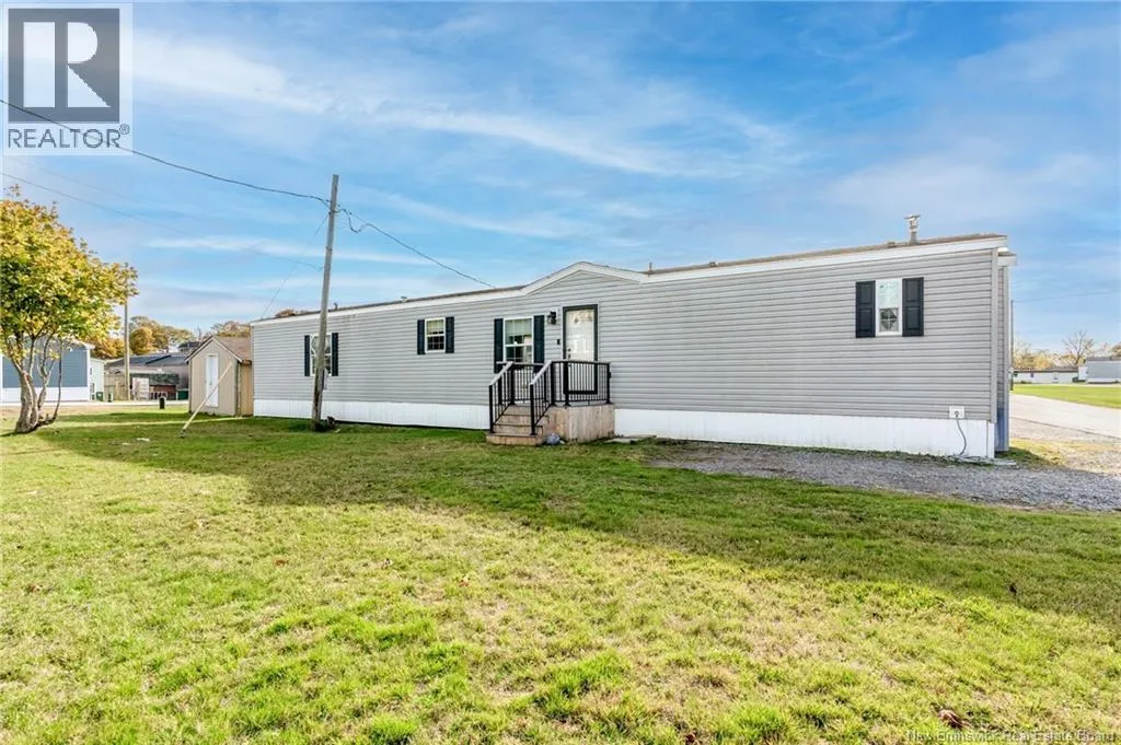 Manufactured Home for rent: 3 Daisy Street, Saint John, New Brunswick E2M 5M9