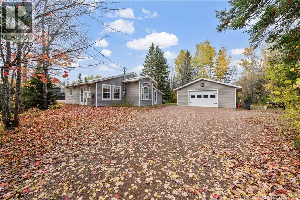 3 Dundas Avenue, Saint-Antoine, New Brunswick E4V 1N7