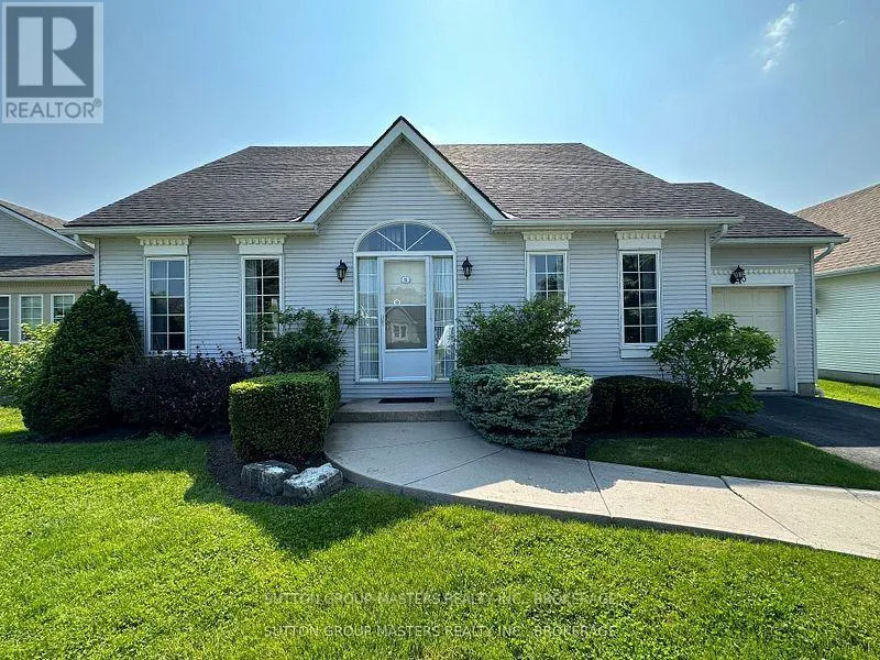 House for rent: 3 Empire Court, Loyalist, Ontario K0H 1G0