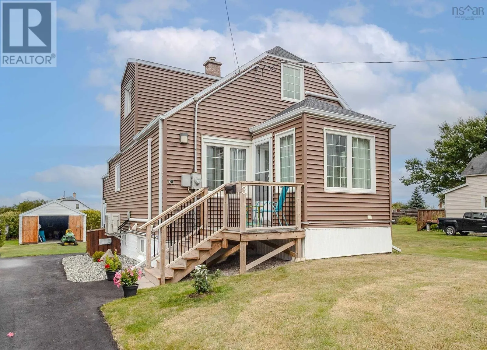 House for rent: 3 Essex Street, Glace Bay, Nova Scotia B1A 5H3