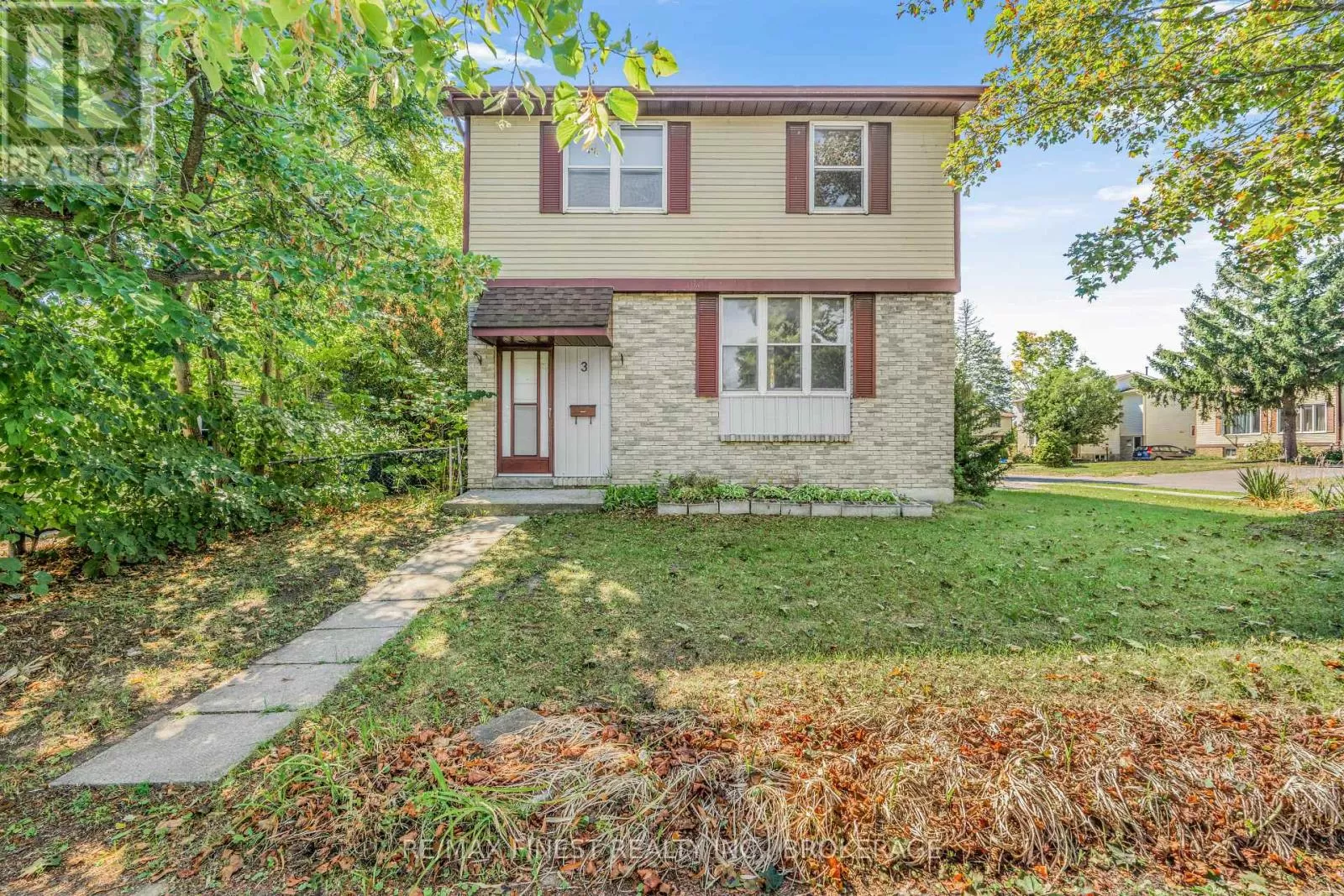 House for rent: 3 Foster Street, Kingston, Ontario K7M 6L2