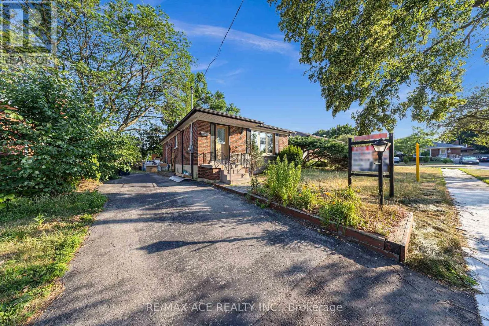 House for rent: 3 Hogan Drive, Toronto, Ontario M1G 2H1