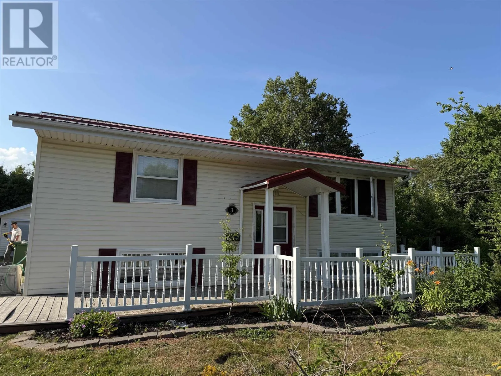 House for rent: 3 Hunt Avenue, Charlottetown, Prince Edward Island C1A 2Z6