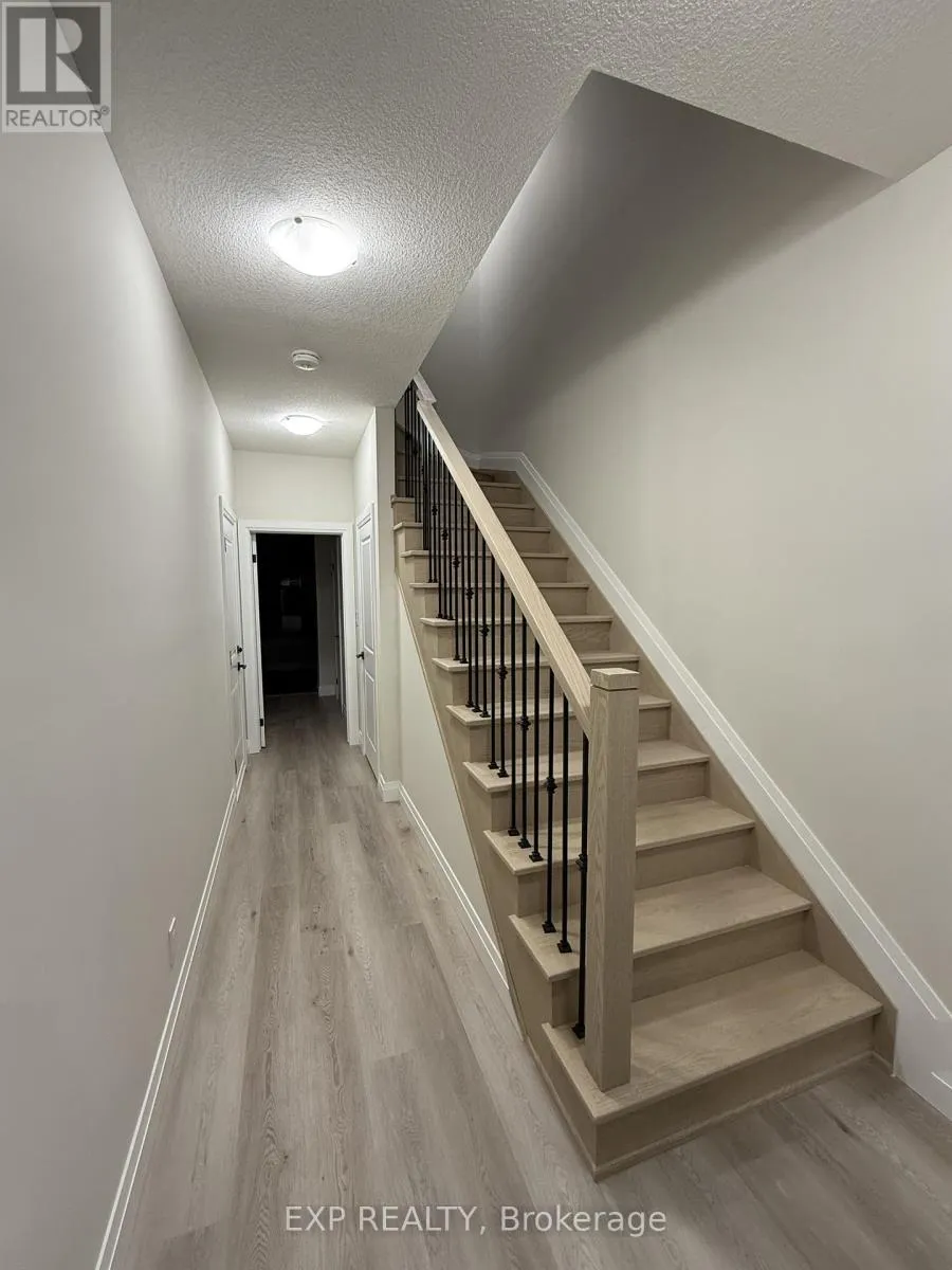 Row / Townhouse for rent: 3 Keystone Trail, Welland, Ontario L3B 5C2