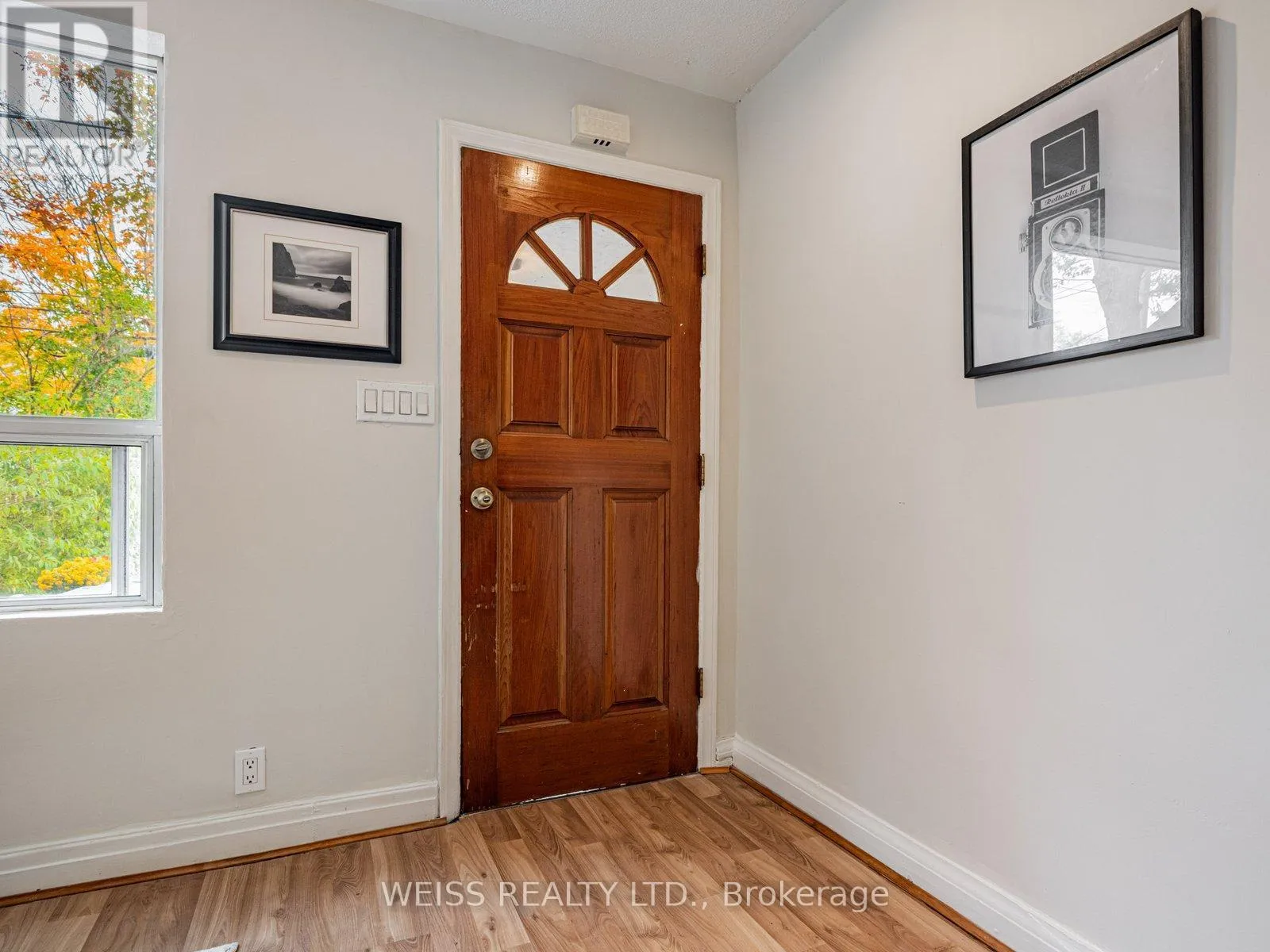 Row / Townhouse for rent: 3 Khedive Avenue, Toronto, Ontario M6A 2G1