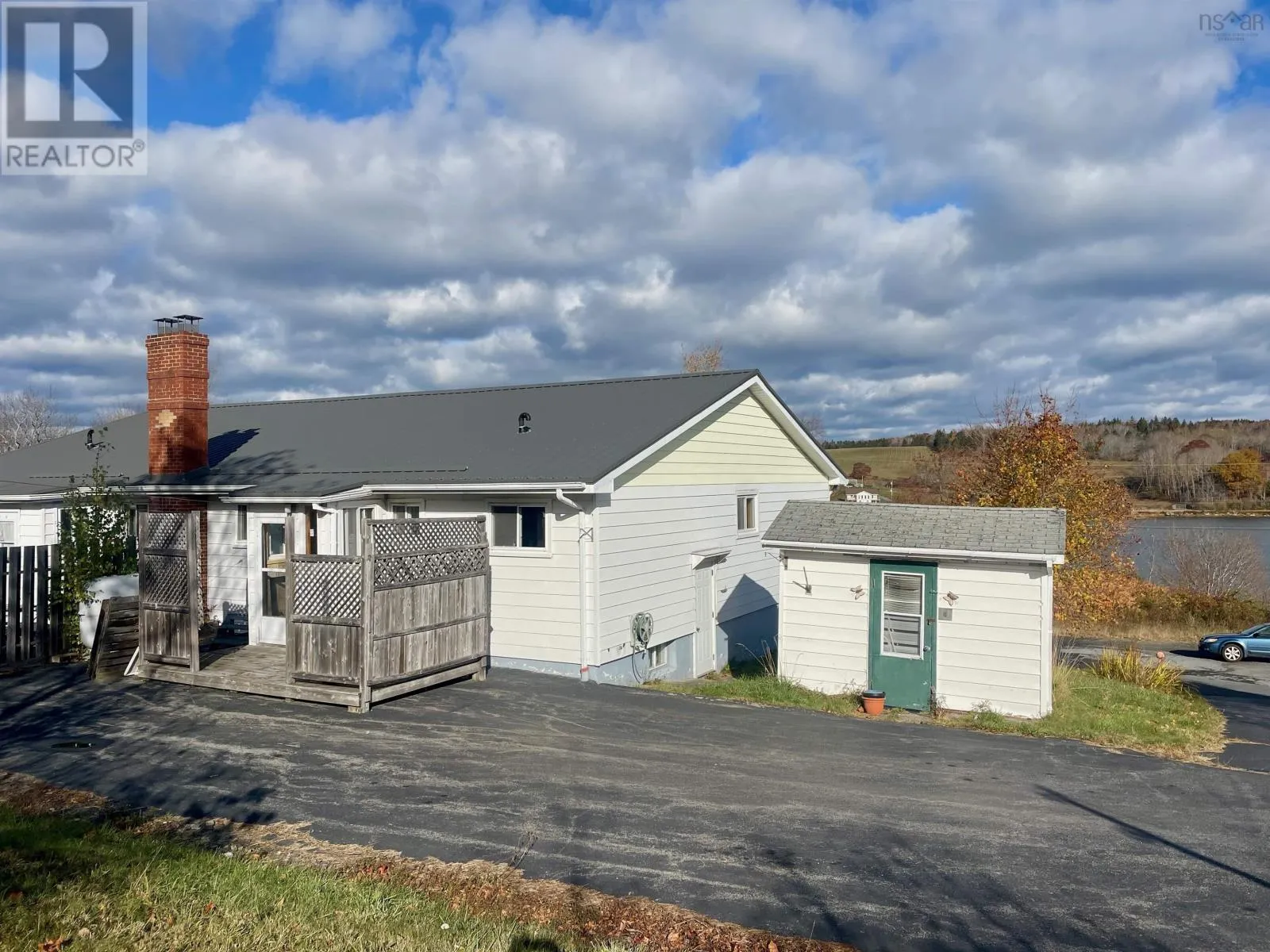 House for rent: 3 Kinley Drive, Lunenburg, Nova Scotia B0J 2C0