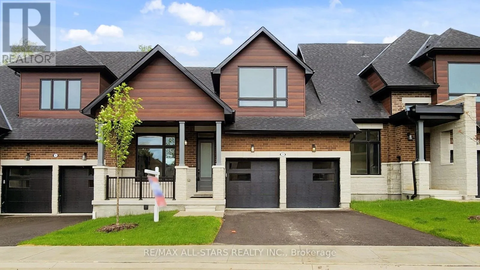 Row / Townhouse for rent: 3 Lois Torrance Trail, Uxbridge, Ontario L9P 0R9