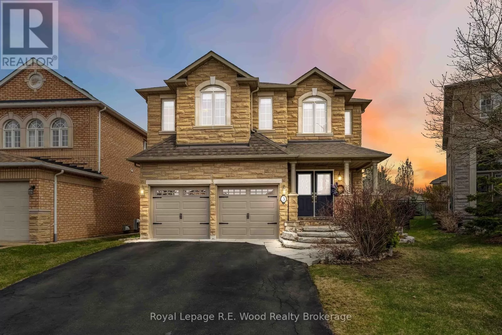 House for rent: 3 Lorwood Court, Richmond Hill, Ontario L4E 3W3