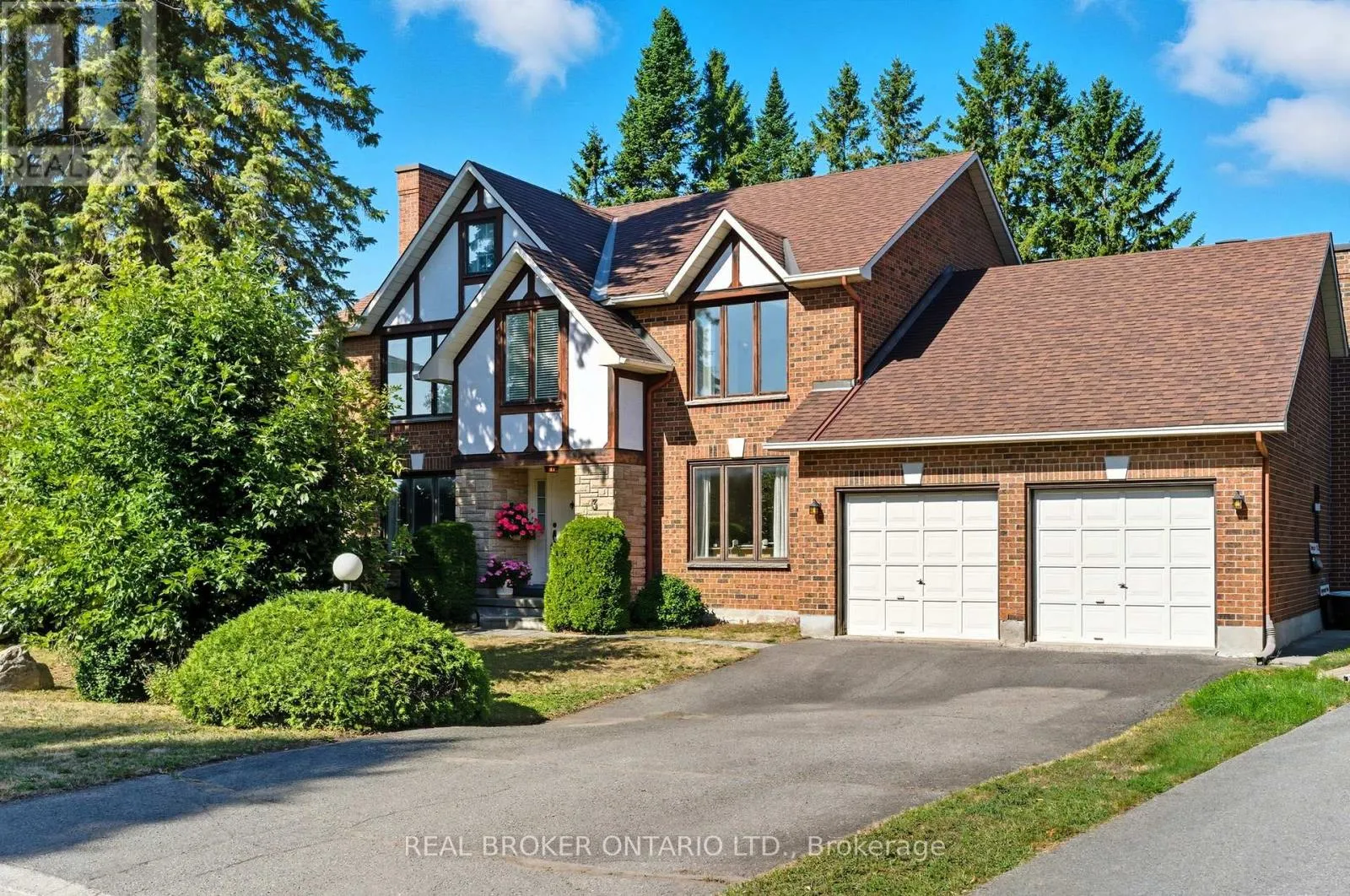 House for rent: 3 Red Oaks Trail, Ottawa, Ontario K2S 1E2