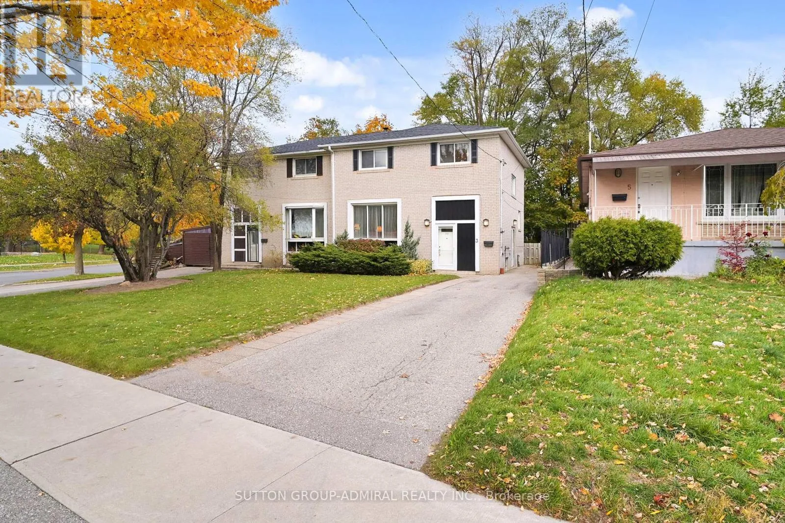 House for rent: 3 Regatta Crescent, Toronto, Ontario M2R 2X7