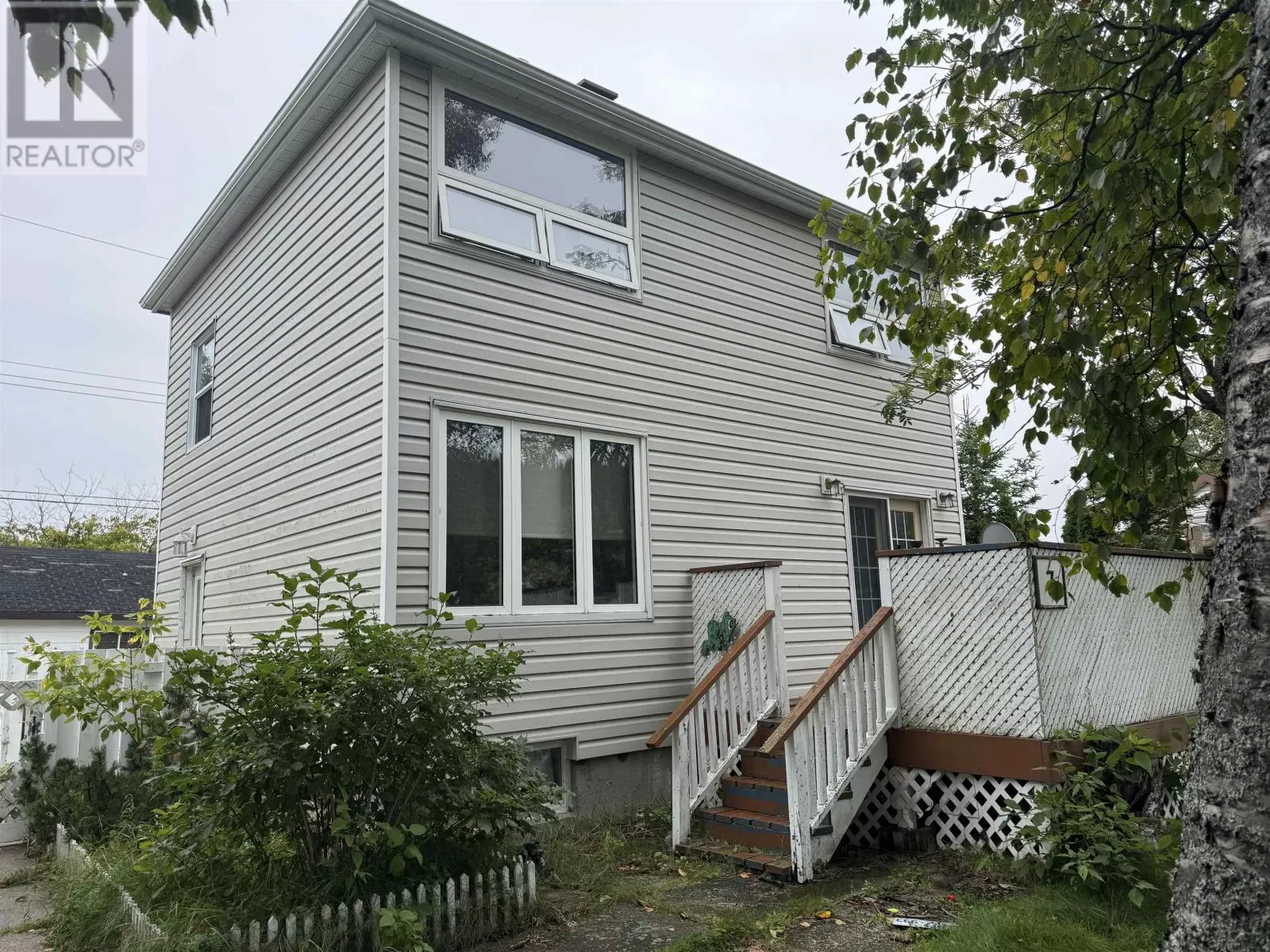 3 Ross Ave, Marathon, Ontario P0T 2E0