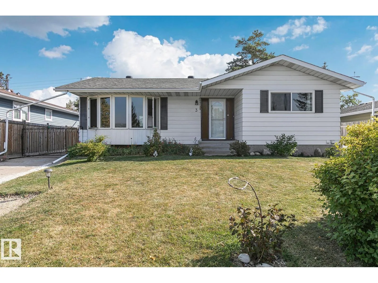 House for rent: 3 Wilson Cr, Sherwood Park, Alberta T8A 3L1