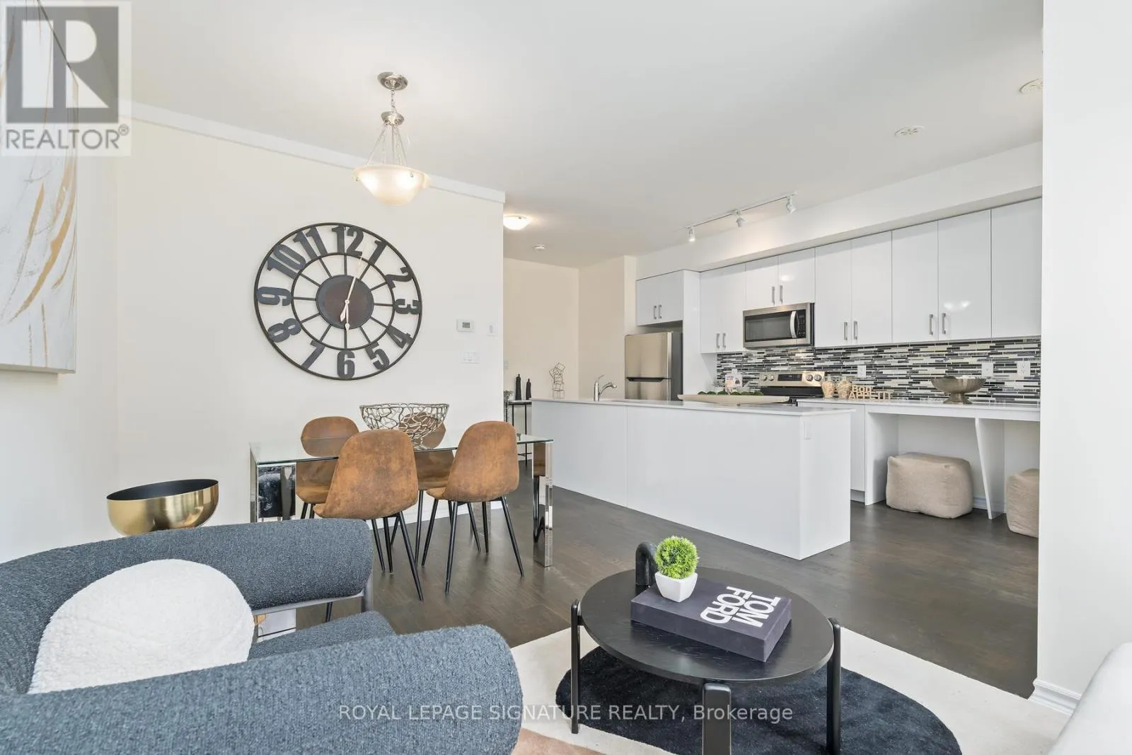 Row / Townhouse for rent: 30 - 1972r Victoria Park Avenue, Toronto, Ontario M1R 1V1