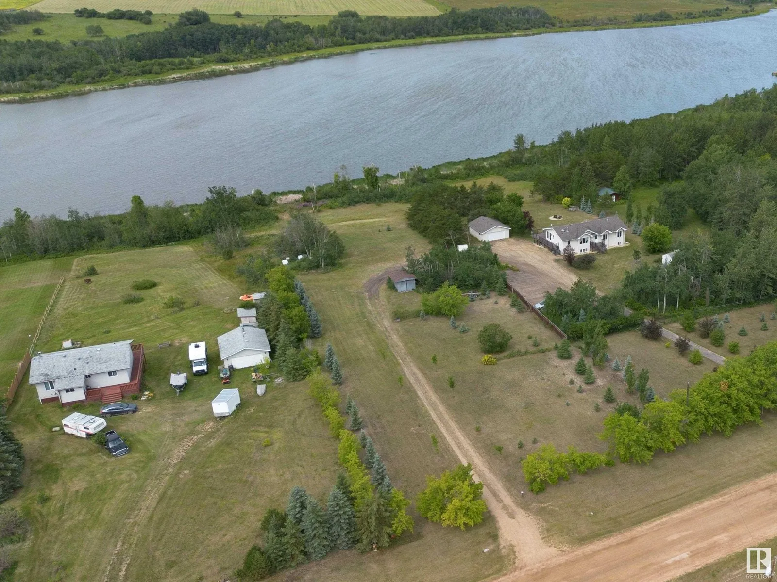 No Building for rent: #30 23329 Sh 651, Rural Sturgeon County, Alberta T0A 1N6