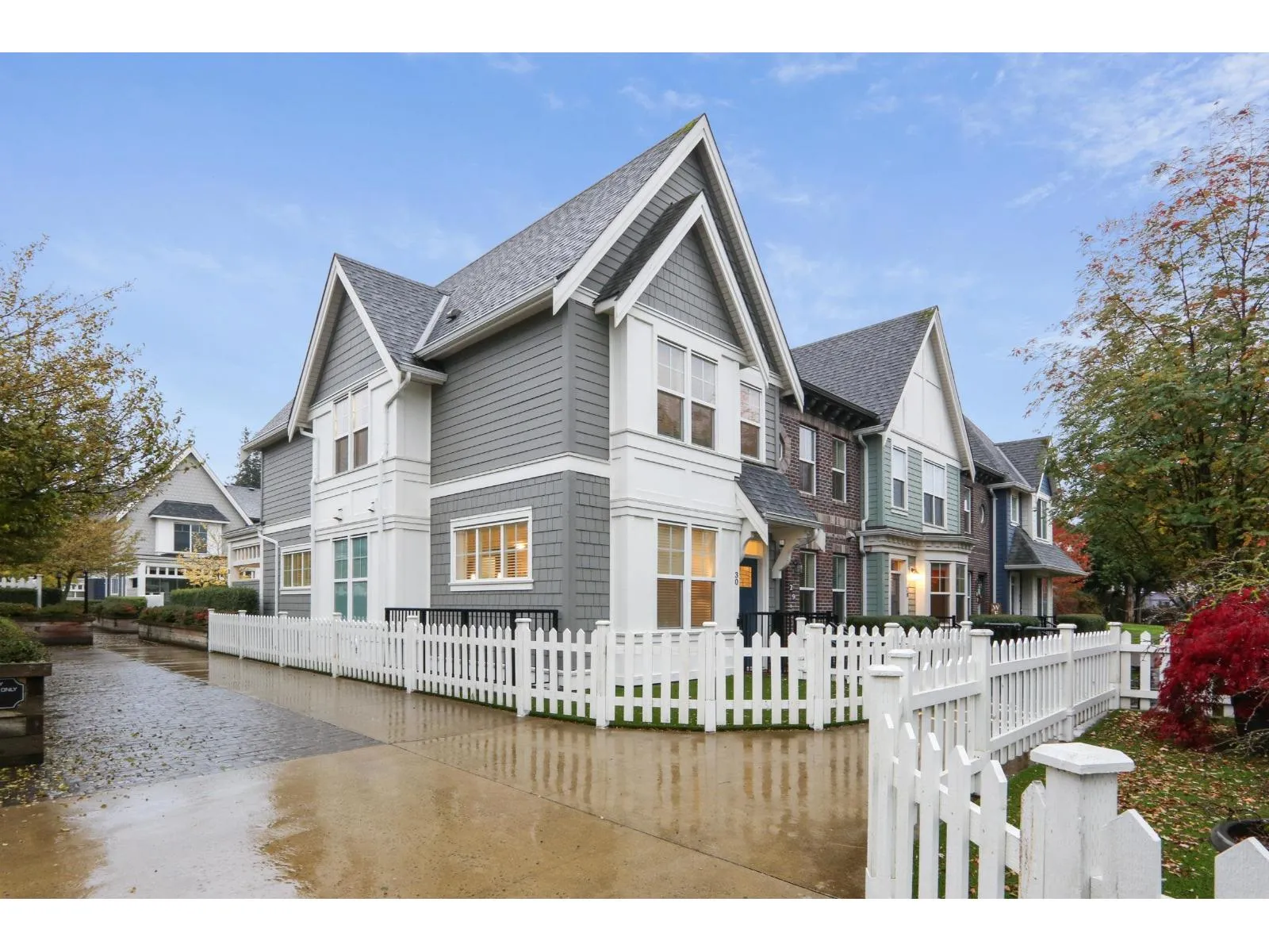 Row / Townhouse for rent: 30 45462 Tamihi Way|garrison Crossing, Chilliwack, British Columbia V2R 0Y2