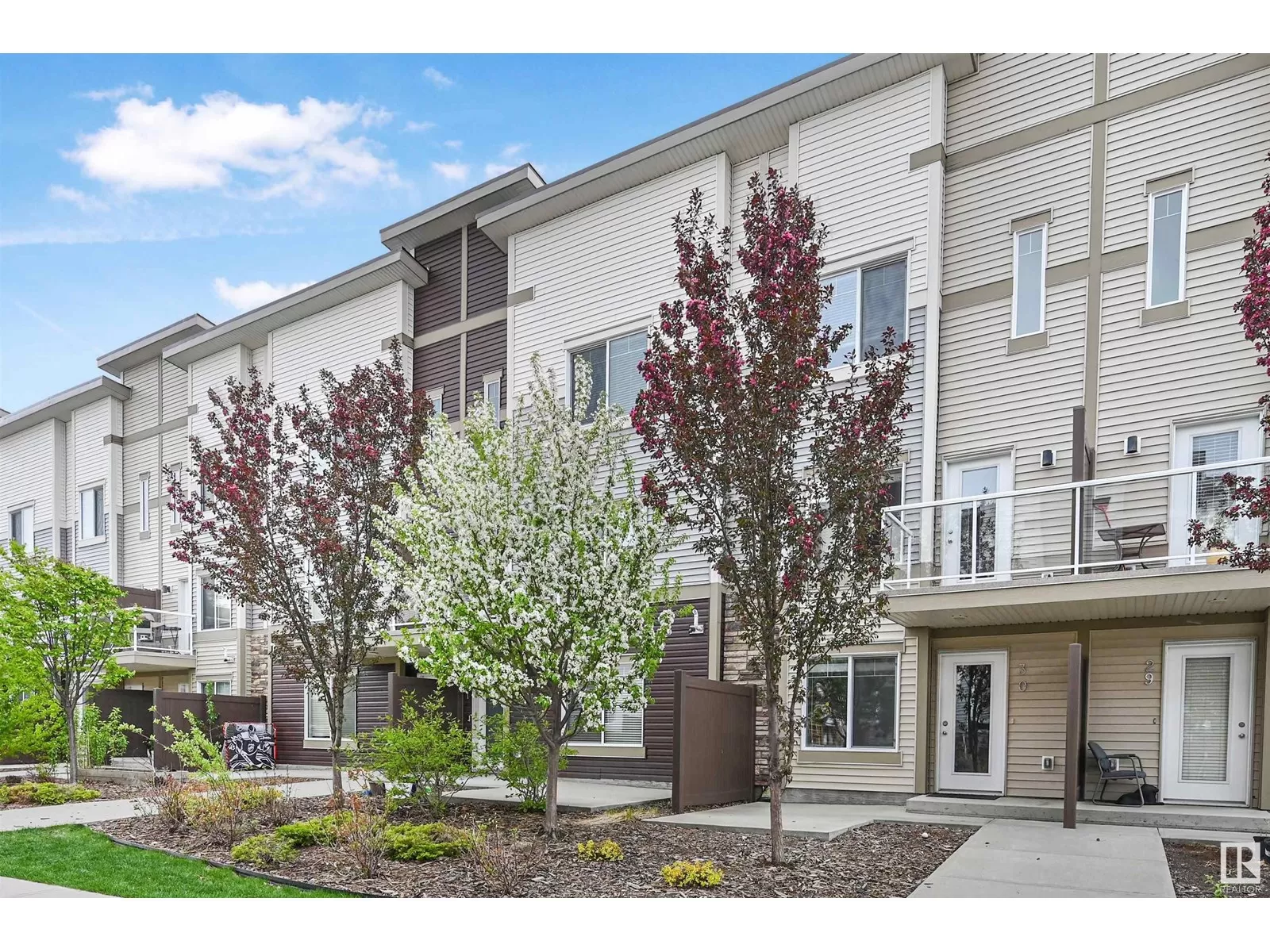 Row / Townhouse for rent: #30 804 Welsh Dr Sw, Edmonton, Alberta T6T 1A6