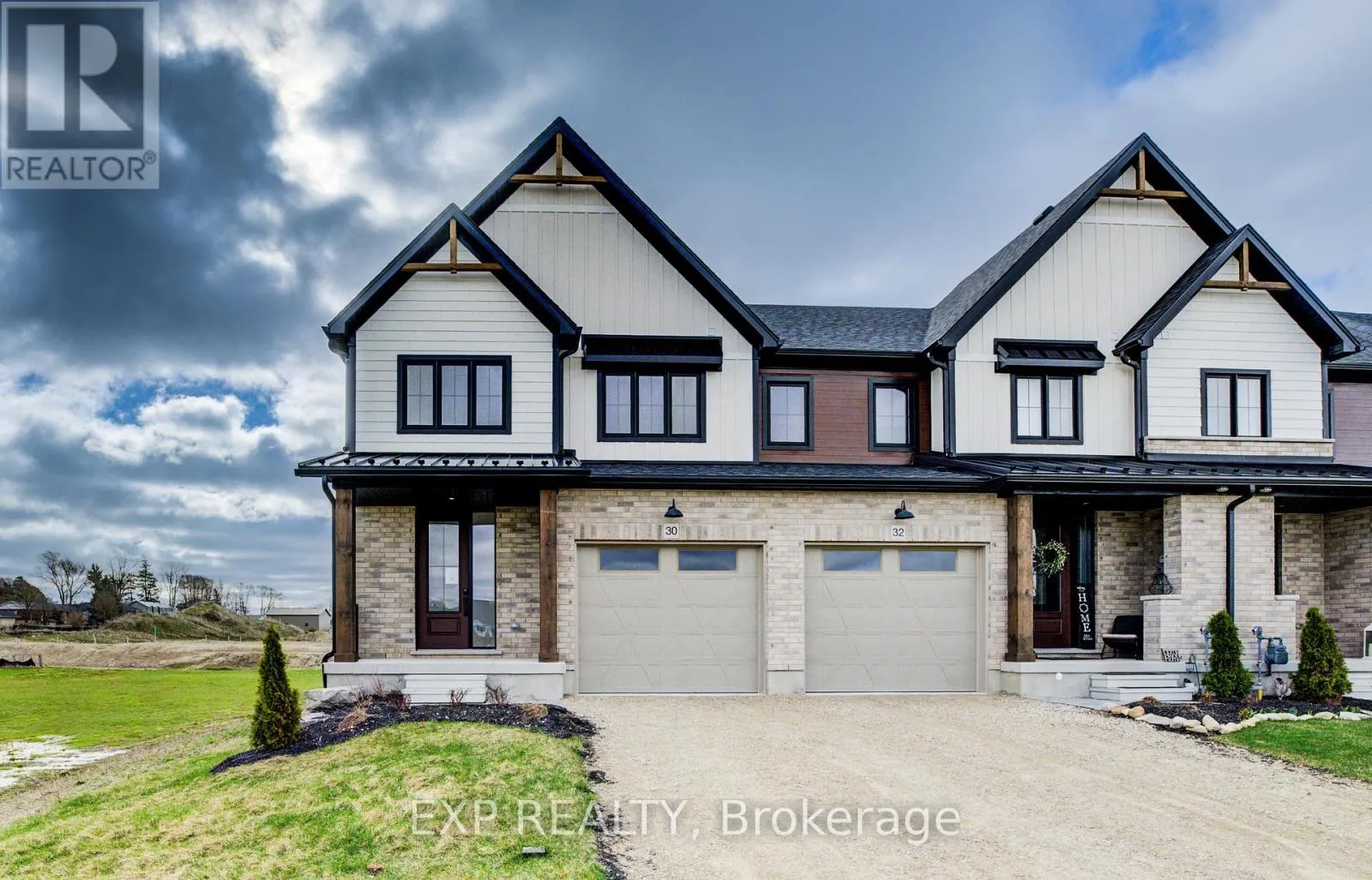 Row / Townhouse for rent: 30 Anne Street W, Minto, Ontario N0G 1Z0