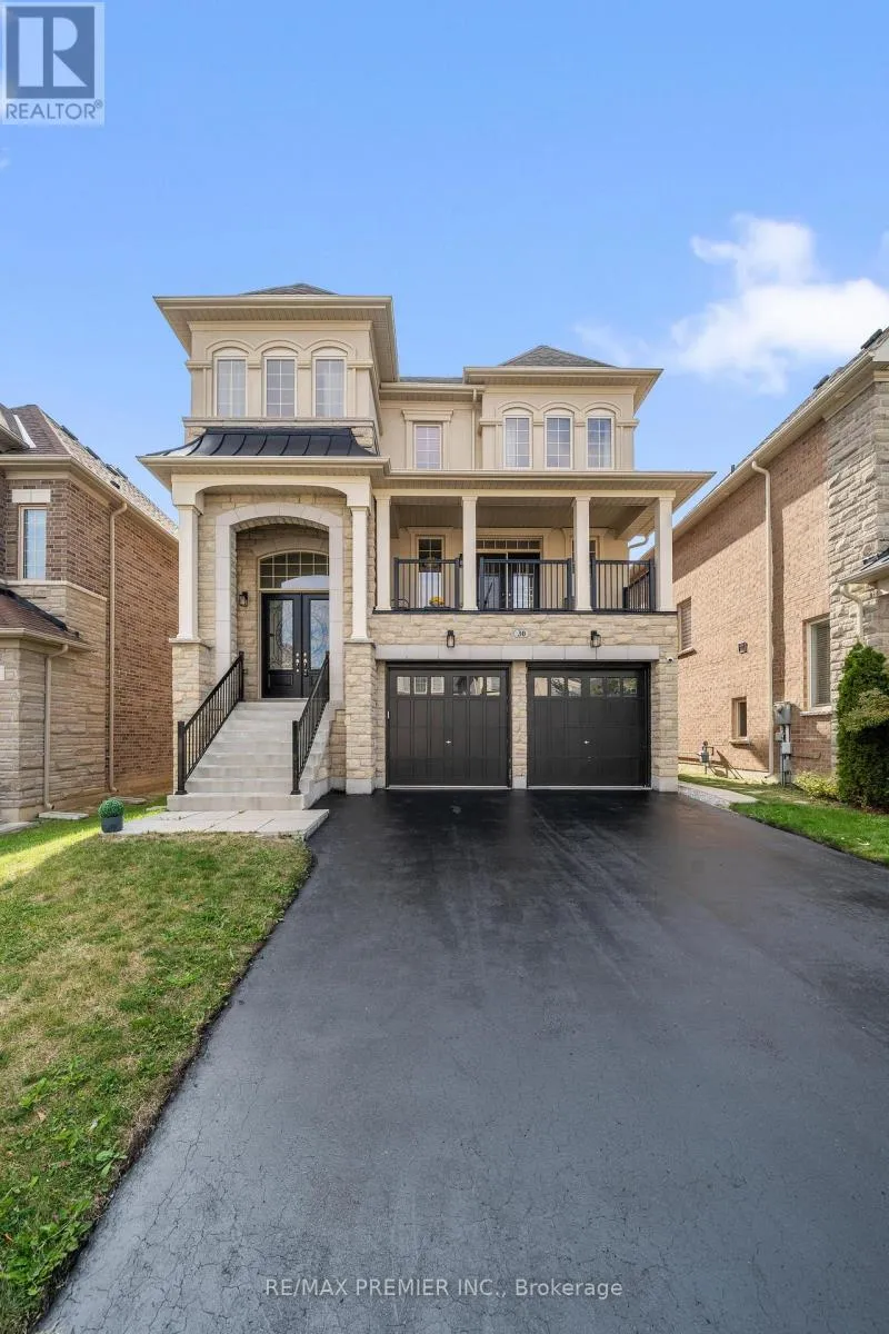 House for rent: 30 Bannockburn Drive, Vaughan, Ontario L4H 4P8