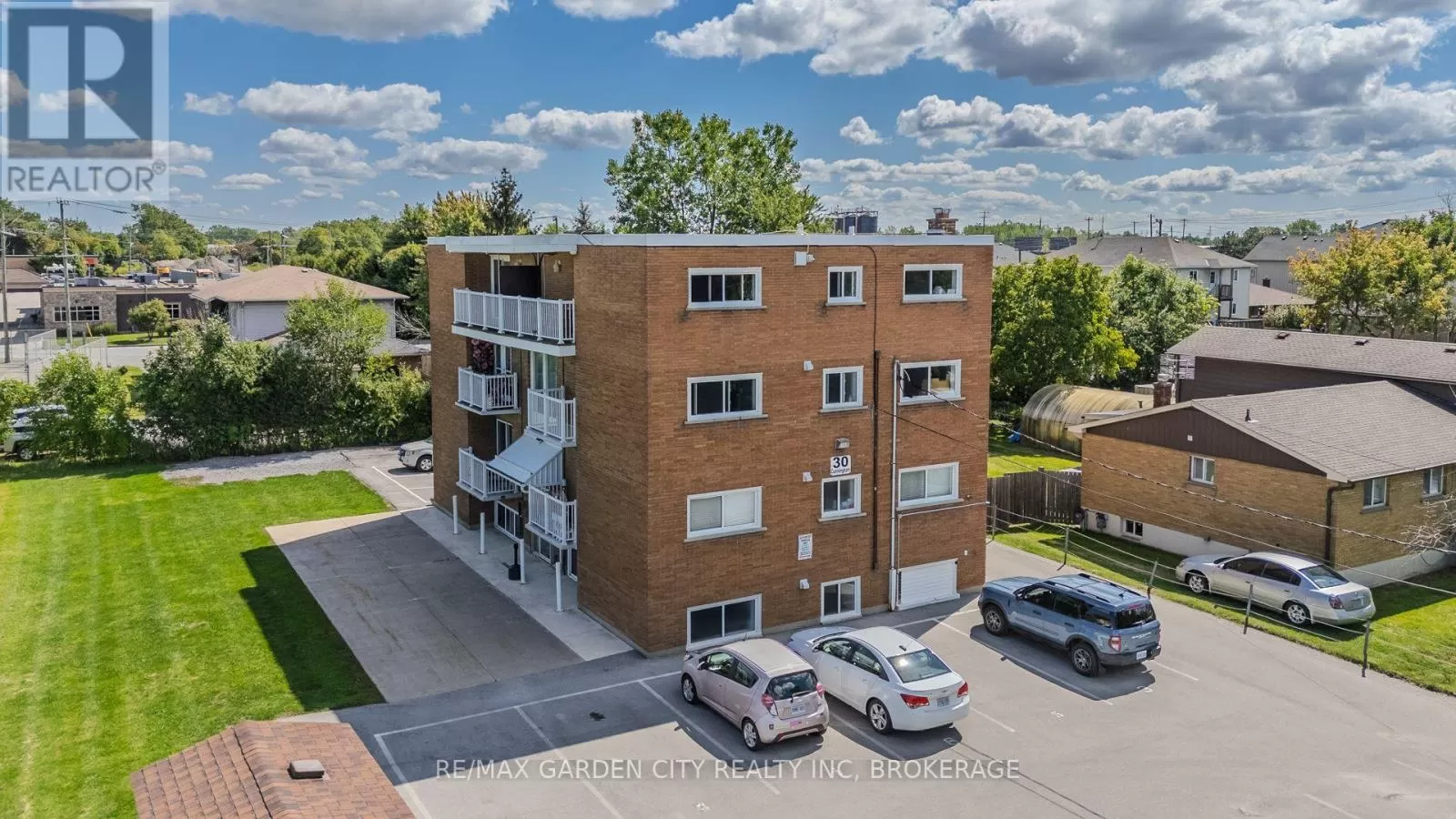 Other for rent: 30 Cunningham Street, Thorold, Ontario L2V 3K8