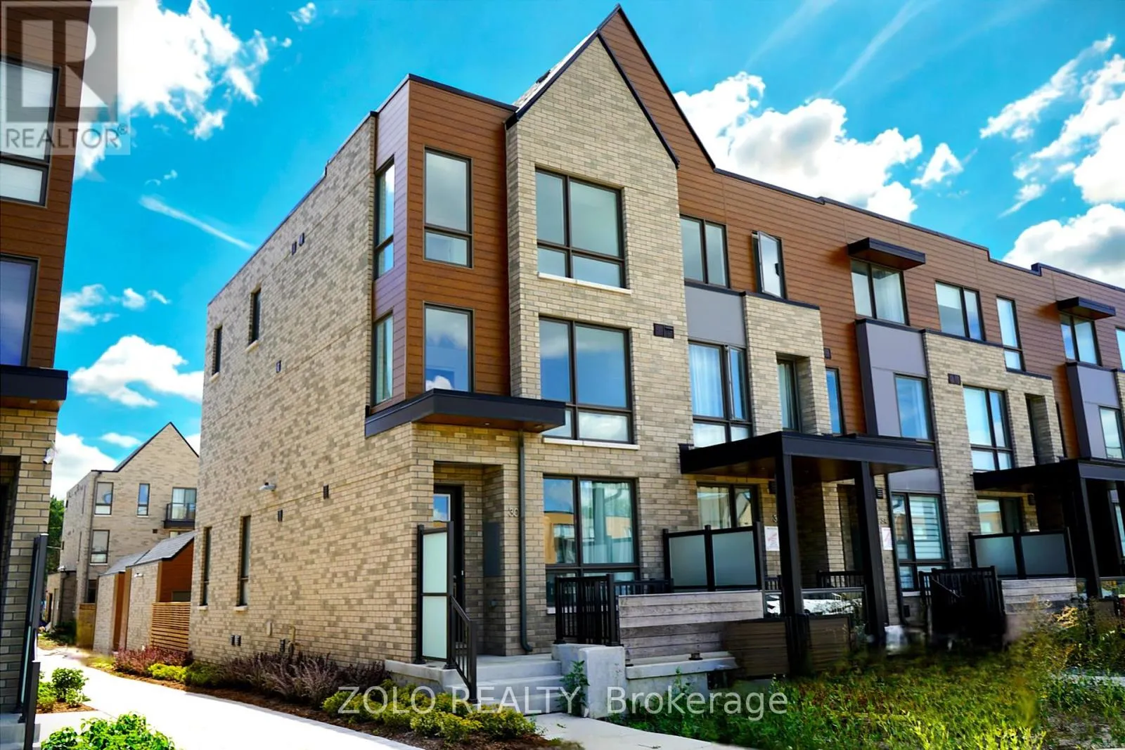 Row / Townhouse for rent: 30 Deep Roots Terrace, Toronto, Ontario M6A 2L8