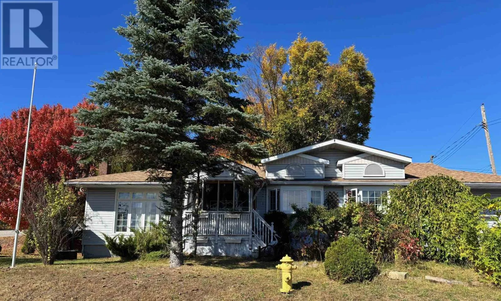 30 Denison Rd, Elliot Lake, Ontario P5A 1L7