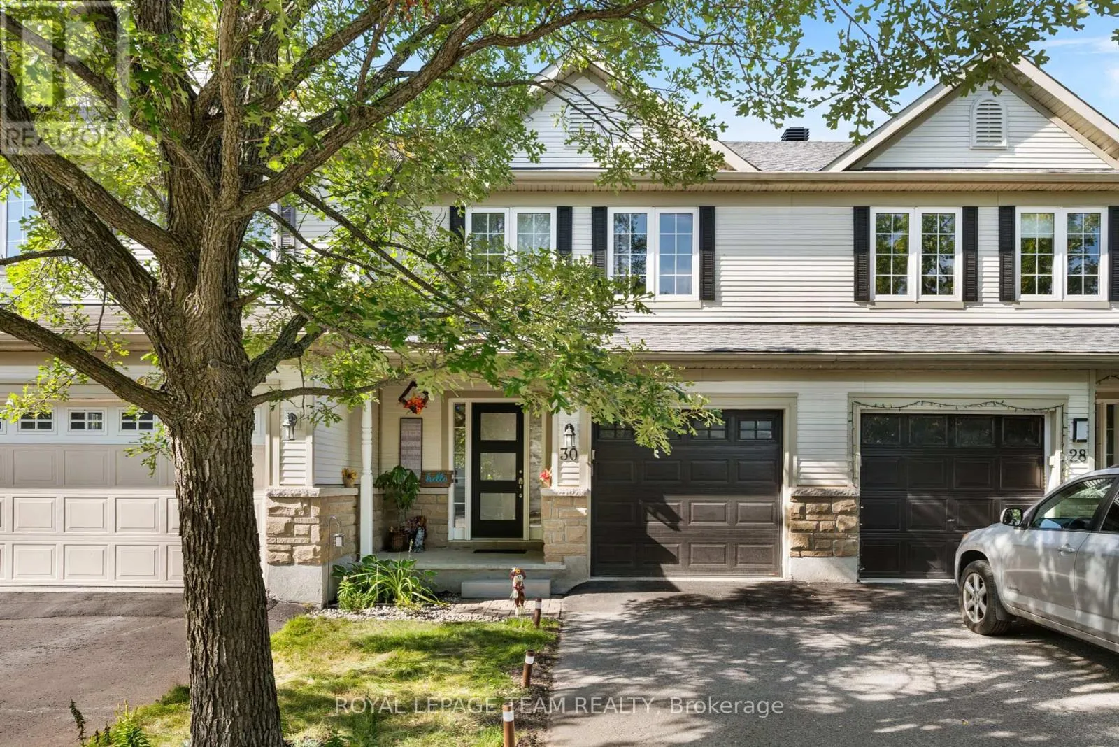 Row / Townhouse for rent: 30 Goldthorpe Private, Ottawa, Ontario K2J 5L7