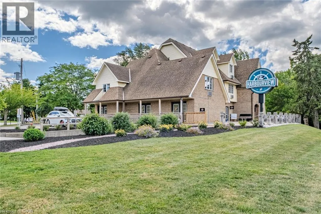 30 John Street, Port Dover, Ontario N0A 1N7