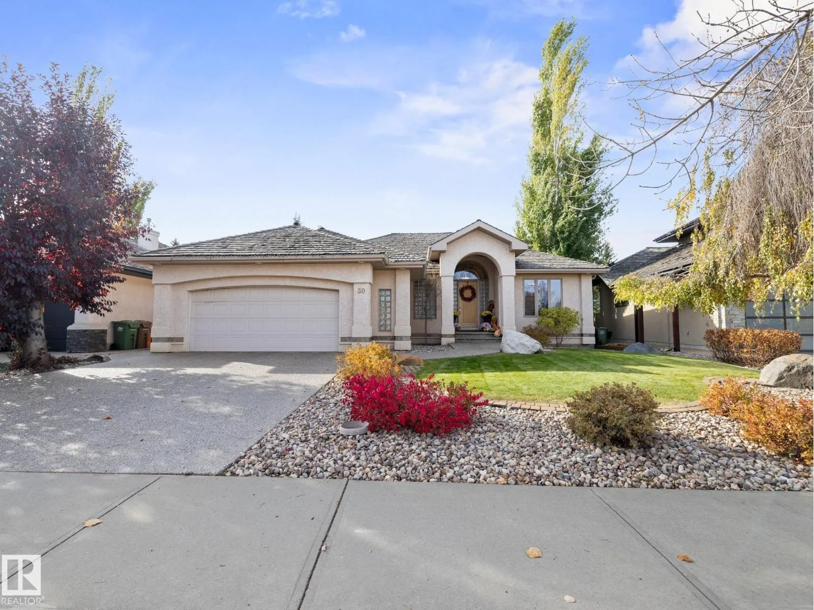 House for rent: 30 Kingsbury Cr, St. Albert, Alberta T8N 6W6