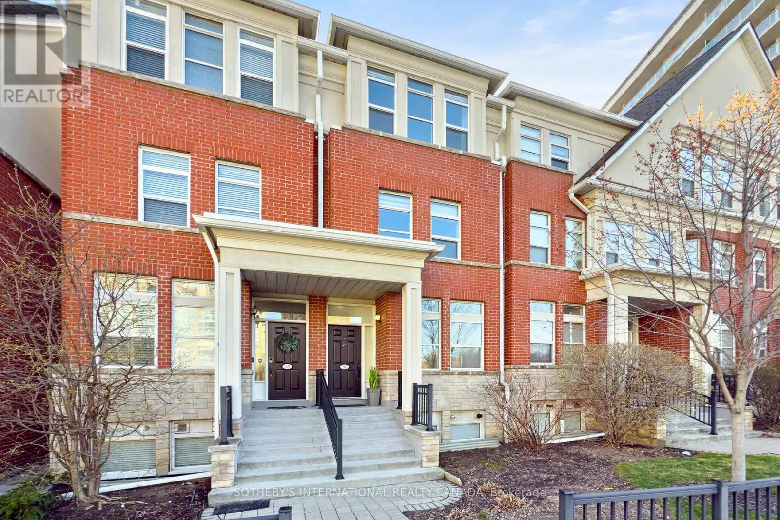 Row / Townhouse for rent: 30 Michael Power Place, Toronto, Ontario M9A 5G9