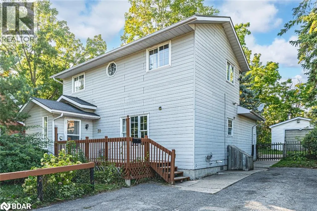 House for rent: 30 North Street, Barrie, Ontario L4M 2R9