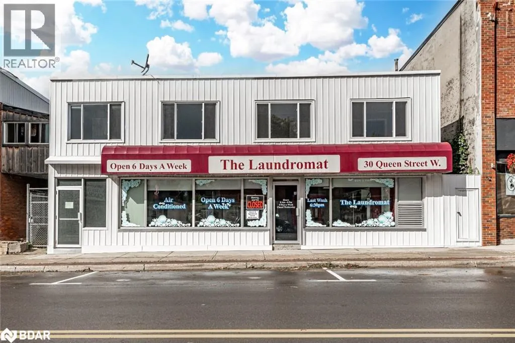 30 Queen Street W, Elmvale, Ontario L0L 1P0