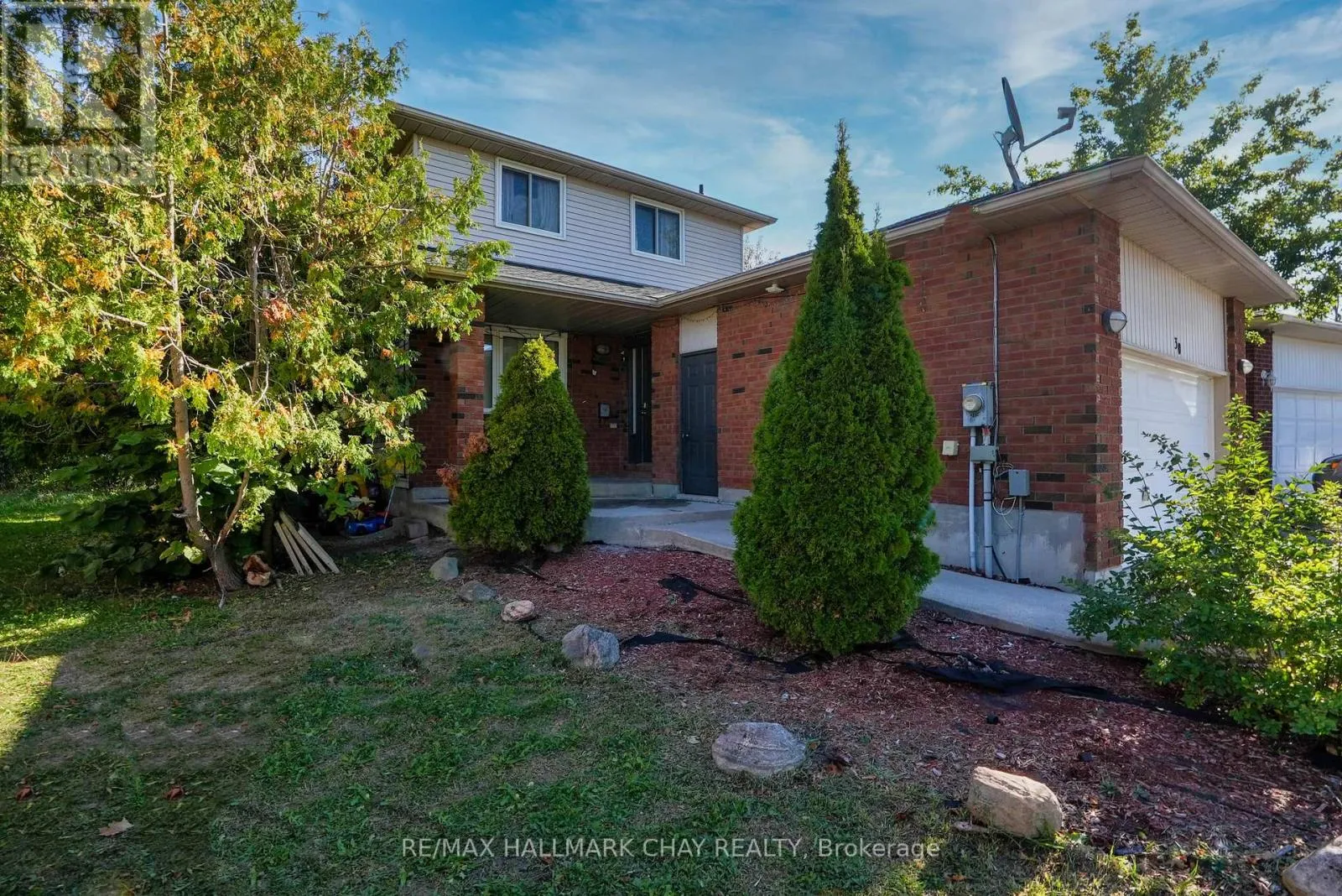 House for rent: 30 Rosenfeld Drive, Barrie, Ontario L4M 5X2