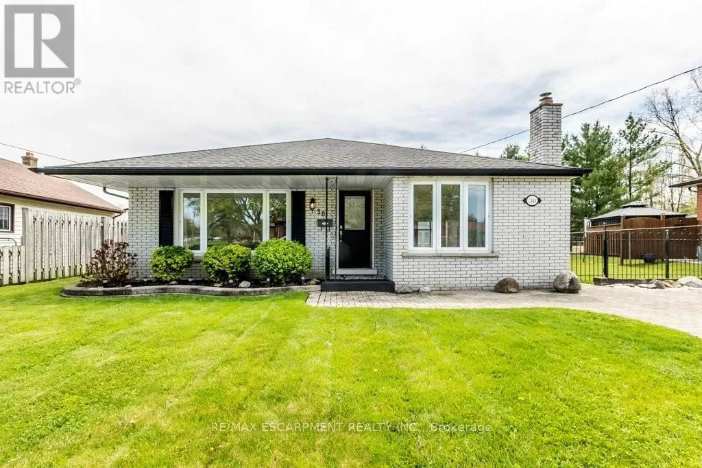 House for rent: 30 Terrace Avenue, Welland, Ontario L3C 2C4