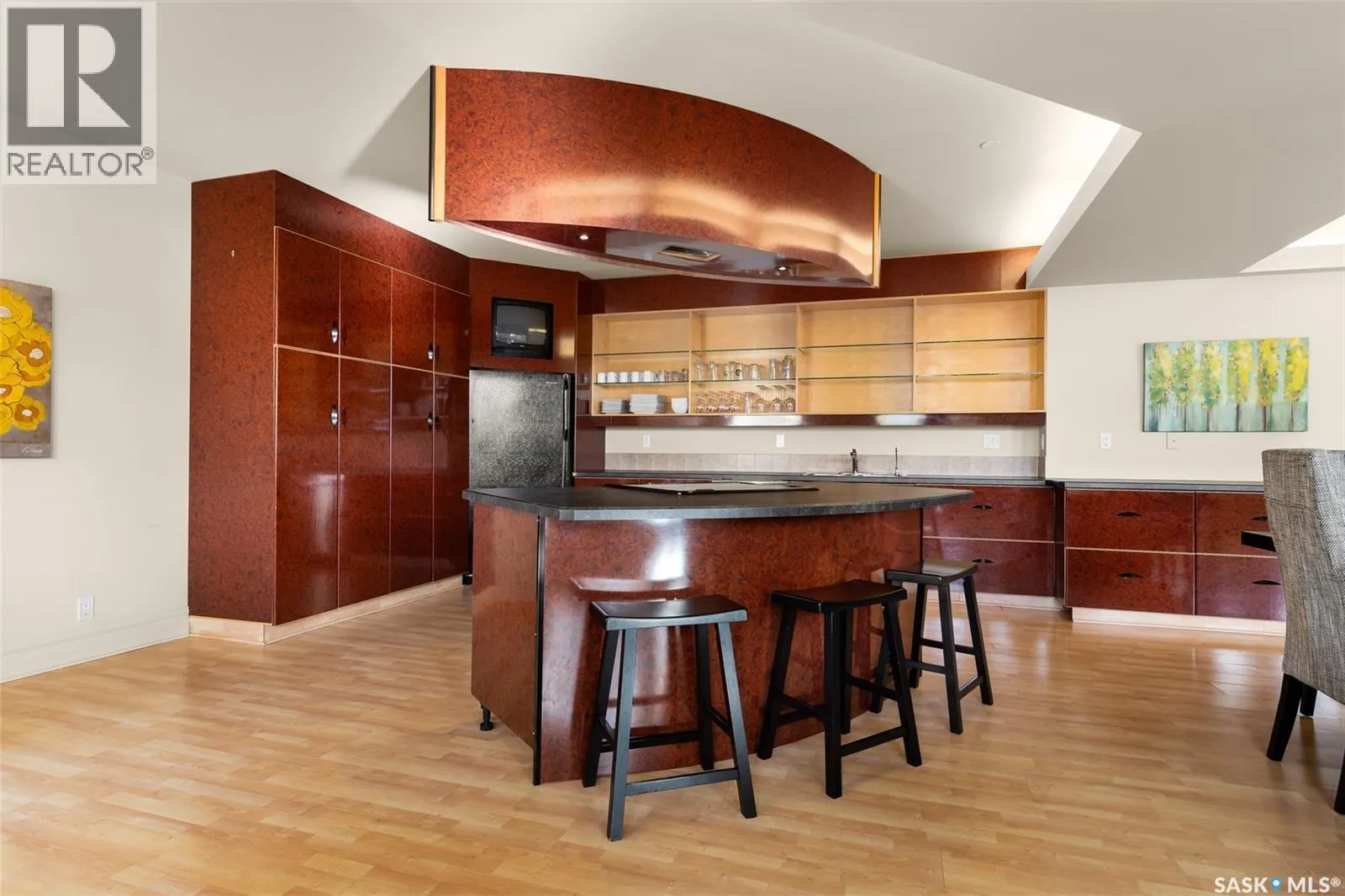 Apartment for rent: 300 1821 Scarth Street, Regina, Saskatchewan S4P 2G9