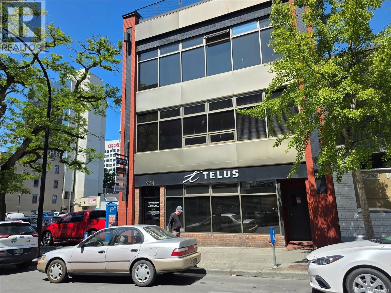 Offices for rent: 300 754 Broughton St, Victoria, British Columbia V8W 1E1