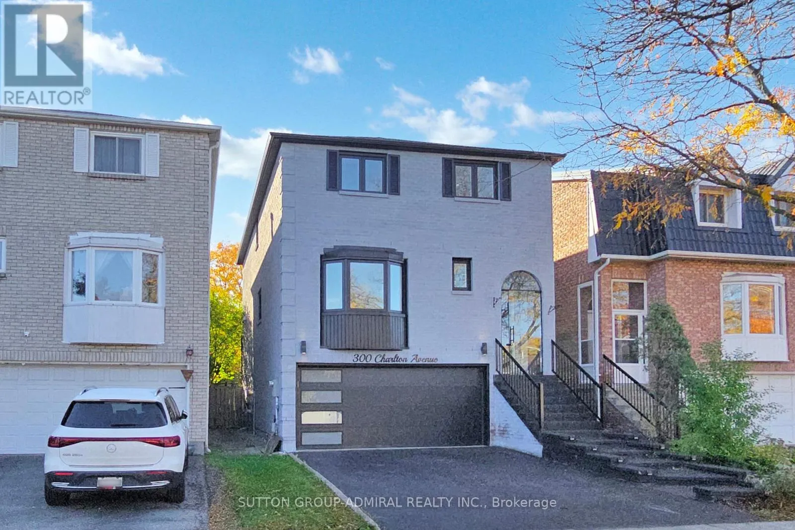 House for rent: 300 Charlton Avenue, Vaughan, Ontario L4J 6H4