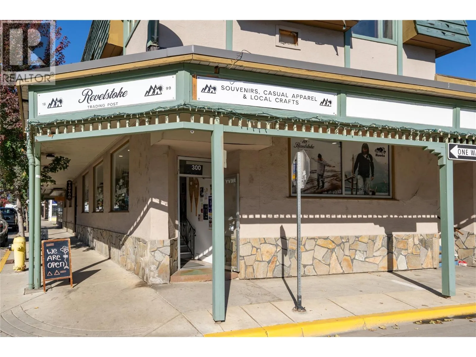 Retail for rent: 300 First Street W, Revelstoke, British Columbia V0E 2S0
