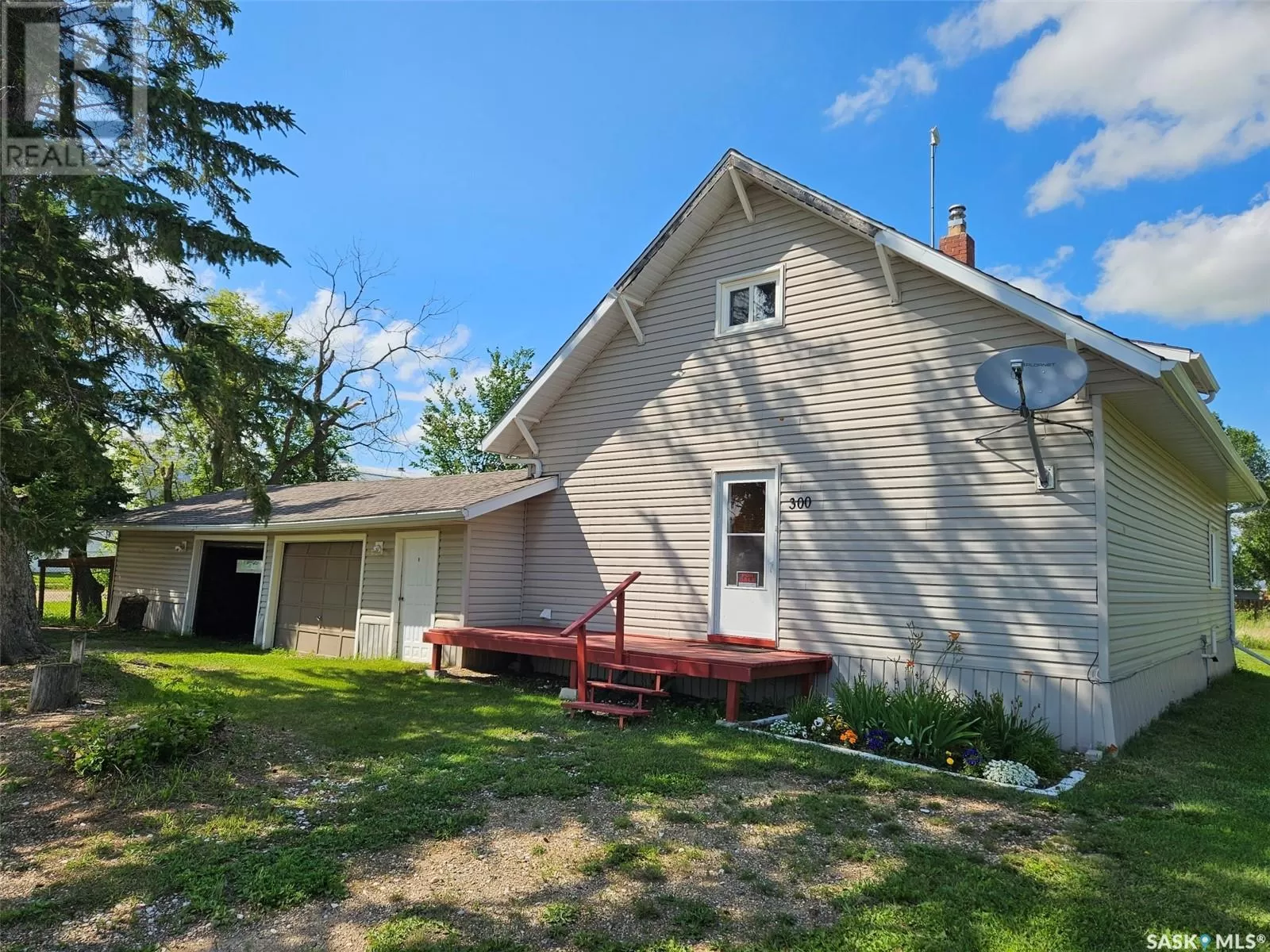 House for rent: 300 Mgr Jean Gaire Avenue, Storthoaks Rm No. 31, Saskatchewan S0C 0J0