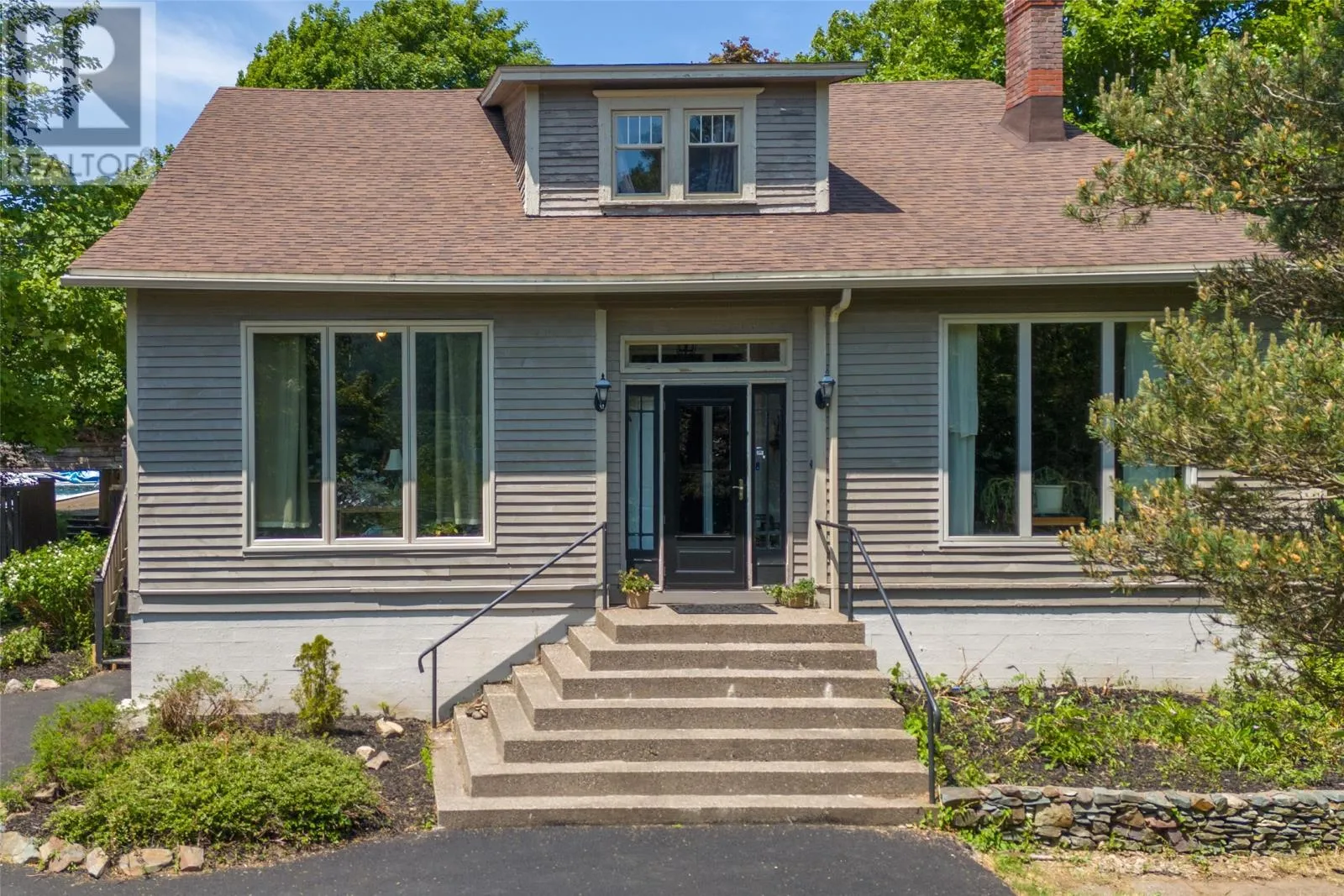 House for rent: 300 Topsail Road, St. John's, Newfoundland & Labrador A1E 2B5