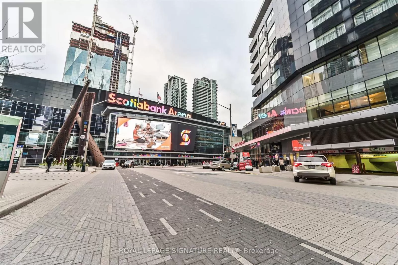 Apartment for rent: 3007 - 55 Bremner Boulevard, Toronto, Ontario M5V 3V8