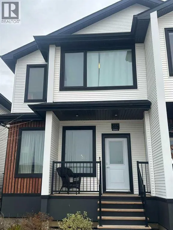 3009 46 Street S, Lethbridge, Alberta T1K 8J3