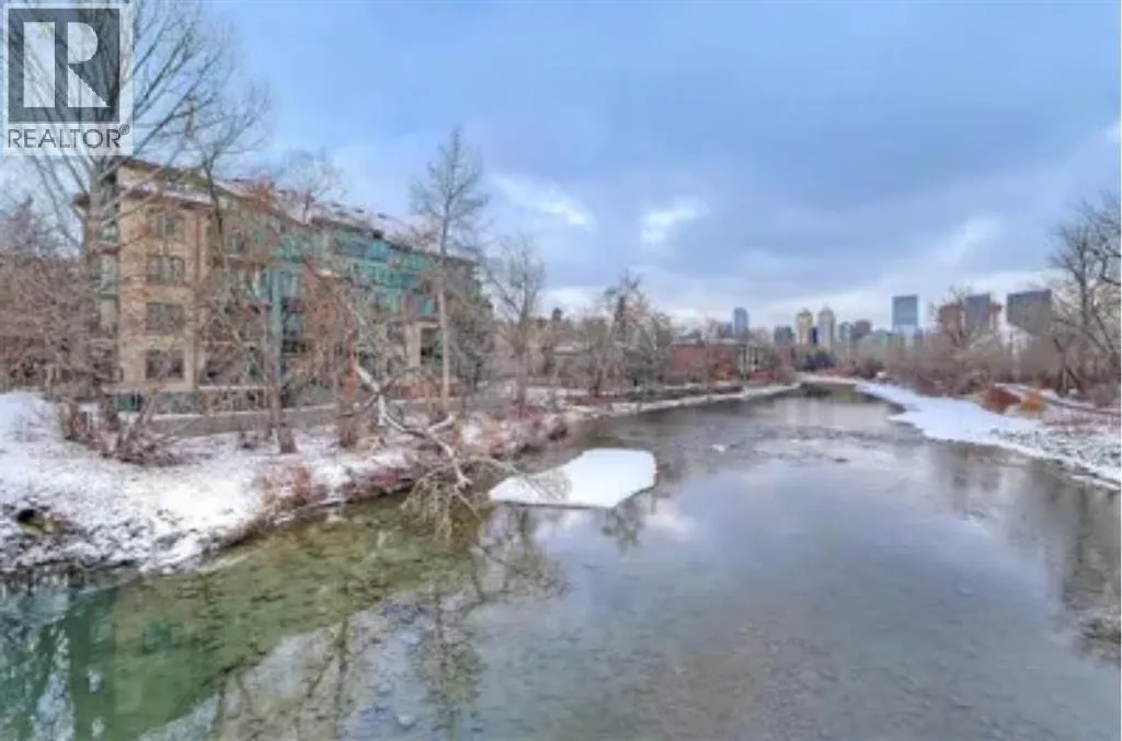 Apartment for rent: 301, 108 25 Avenue Sw, Calgary, Alberta T2S 0K9