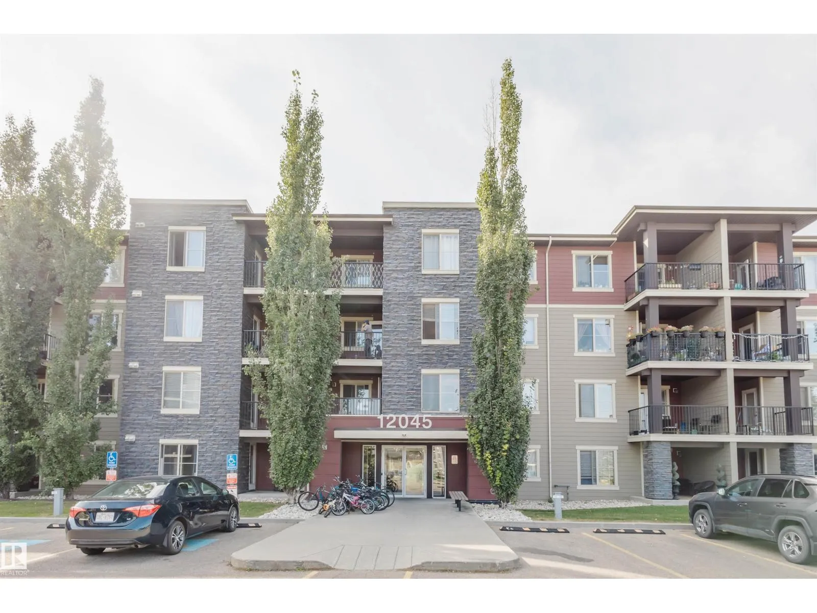 Apartment for rent: #301 12045 22 Av Sw, Edmonton, Alberta T6W 2Y2