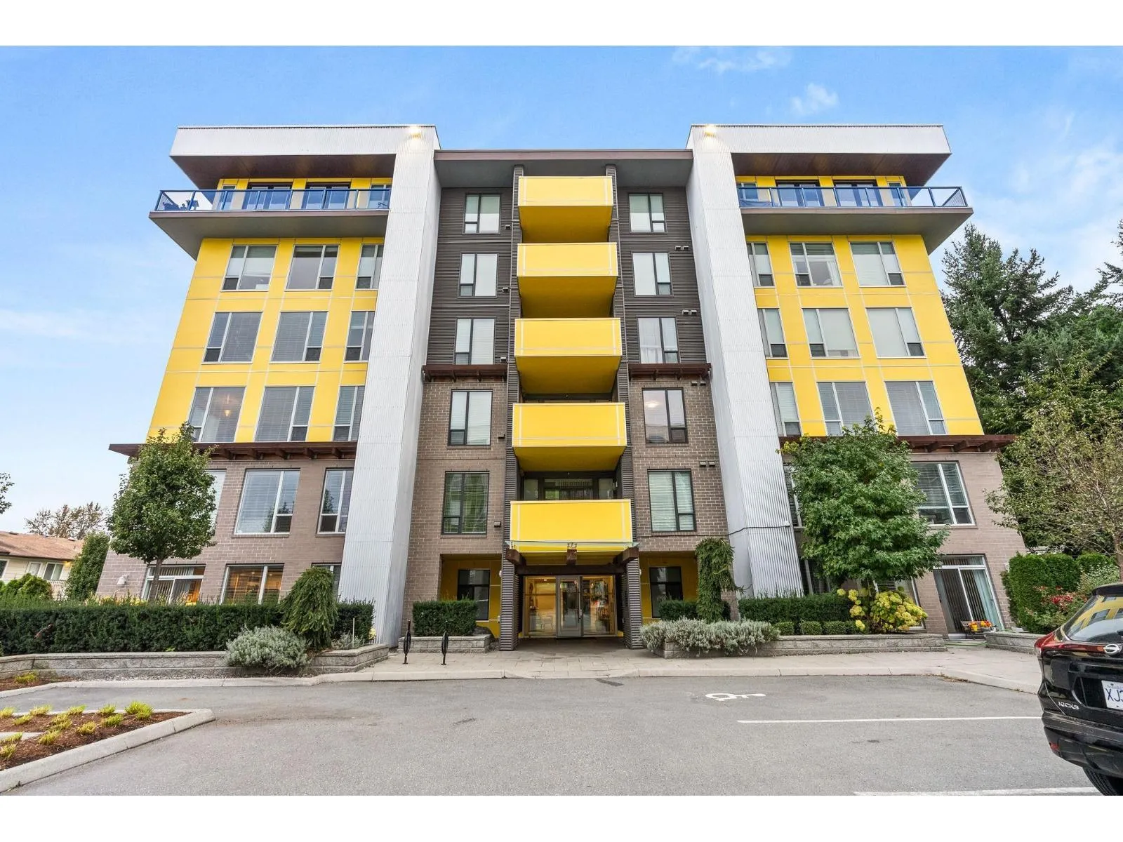 Apartment for rent: 301 2555 Ware Street, Abbotsford, British Columbia V2S 0J4