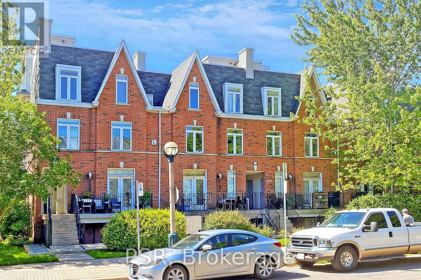 Row / Townhouse for rent: 301 - 3 Shank Street, Toronto, Ontario M6J 3W9