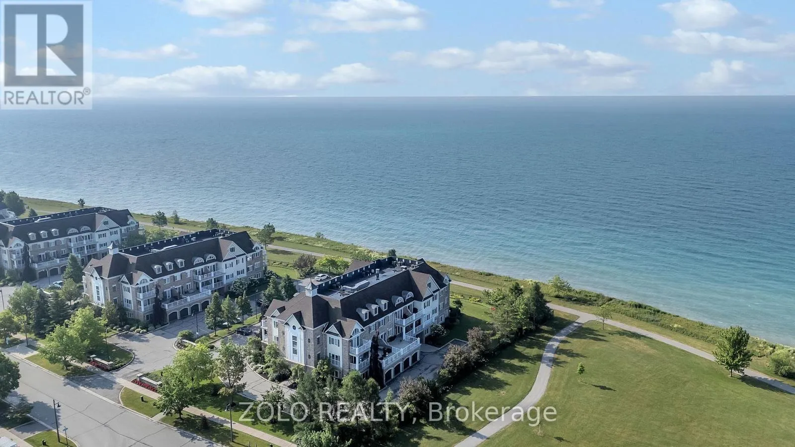 Apartment for rent: 301 - 395 Lakebreeze Drive, Clarington, Ontario L1B 0A5