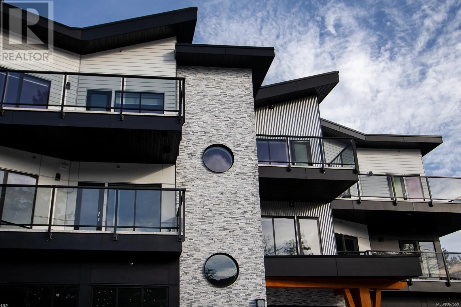 Apartment for rent: 301 4474 Wellington Rd, Nanaimo, British Columbia V9T 2H3