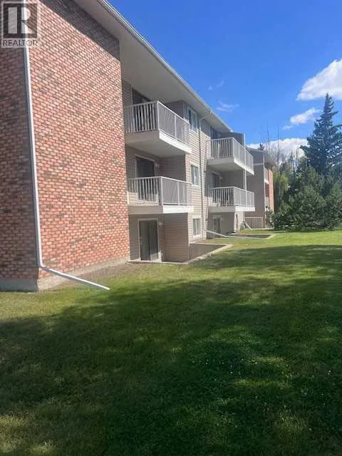Apartment for rent: 301, 49 Bennett Street, Red Deer, Alberta T4R 1V4