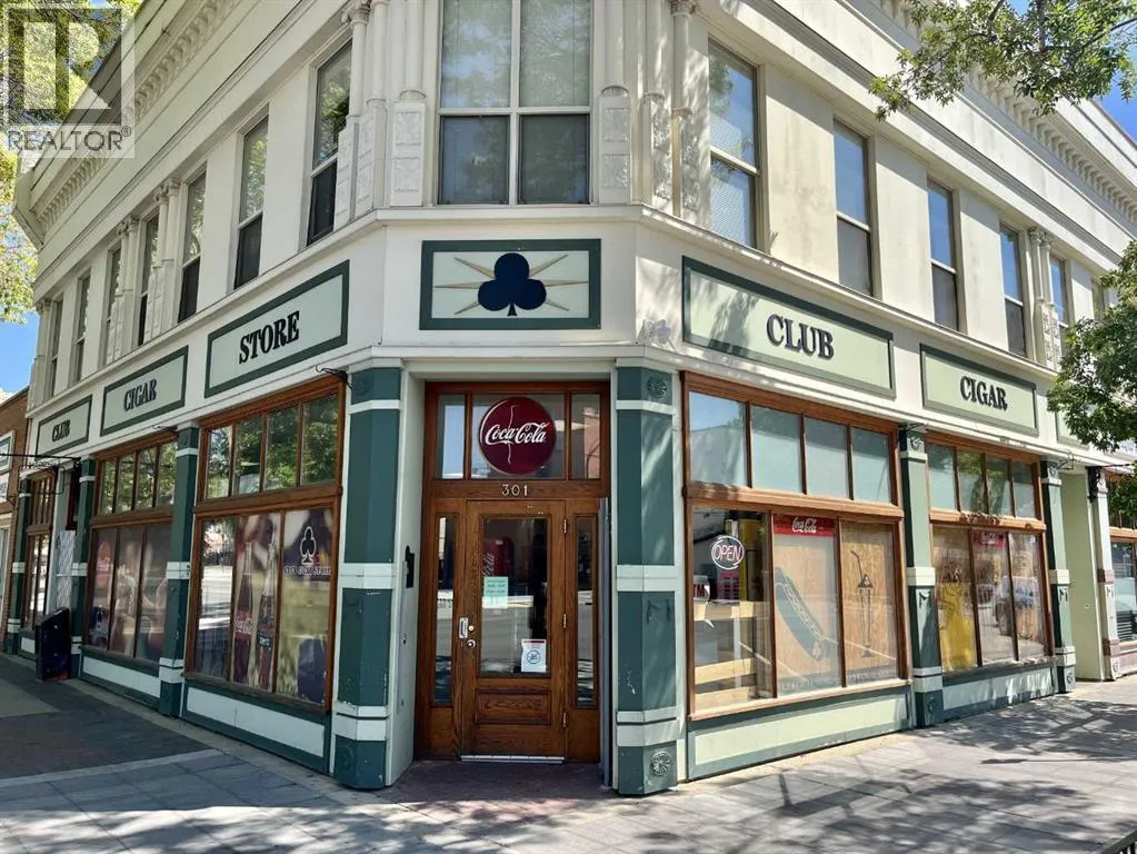 Retail for rent: 301 5 Street S, Lethbridge, Alberta T1J 2B4